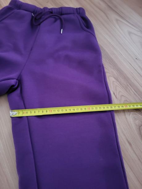 3ks tepláky nové, xs