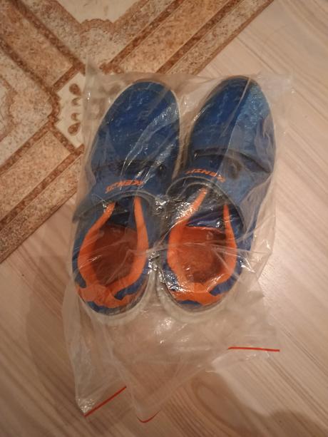 Botasky kensis 33 ako nove, 33