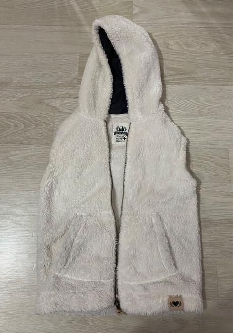 Dievčenská krémová teplá vesta s kapucňou, c&a,146