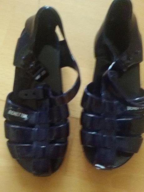 Gumenne sandalky, benetton,26