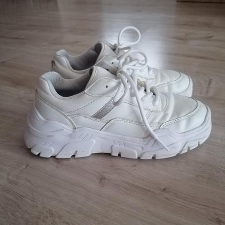 Botasky, deichmann,34