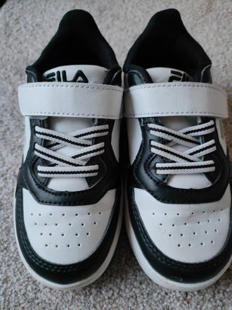 Tenisky fila veľmi pekný stav, fila,27