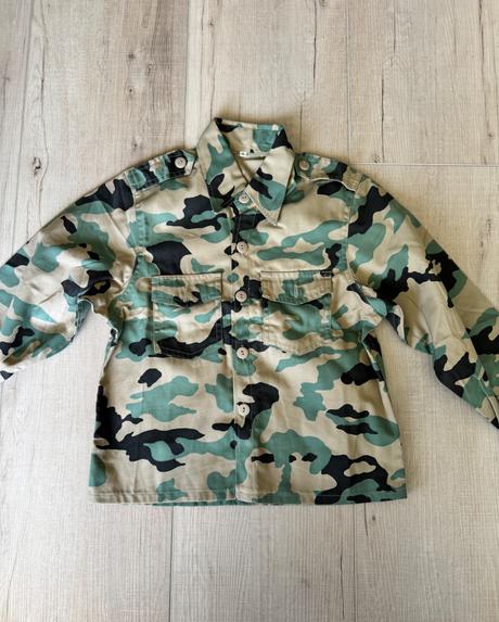 Chlapčenská košeľa, 104