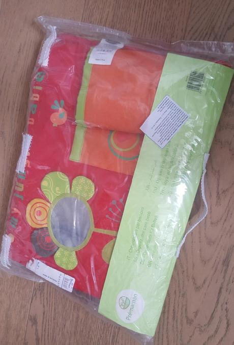 Organizer do auta na sedadlo, 