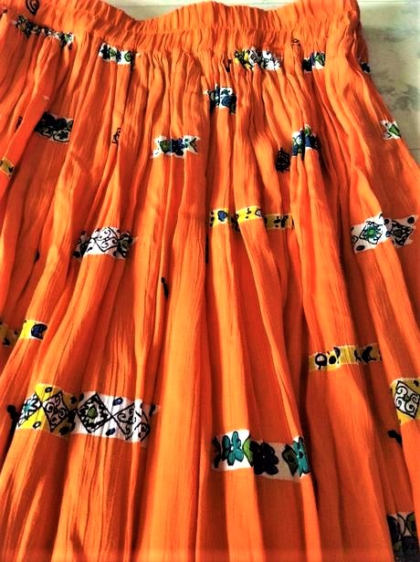 Luxusná dlhšia sukňa, l