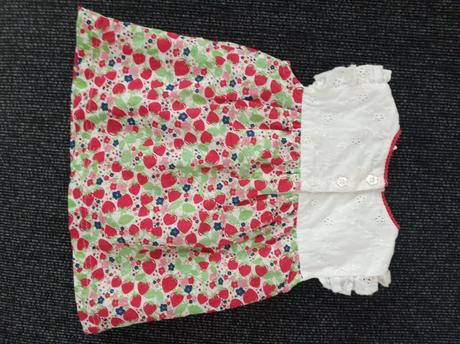 Jahôdkové šatky, tu,62