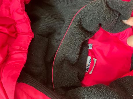 Lyziarska vetrovka, 104