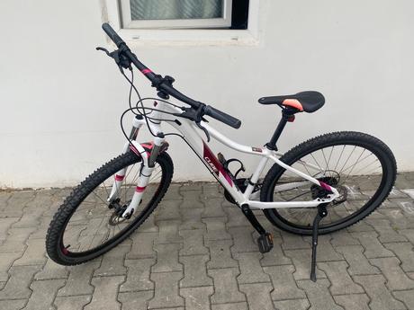 Horský bicykel cube, 28