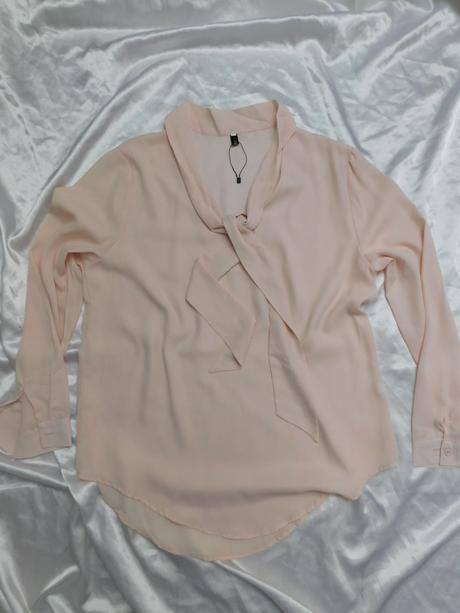 Pekna elegantna bluzka, 42