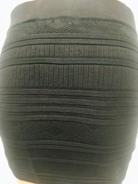 Krátka čierna elastická sukňa, amisu, m, amisu,m