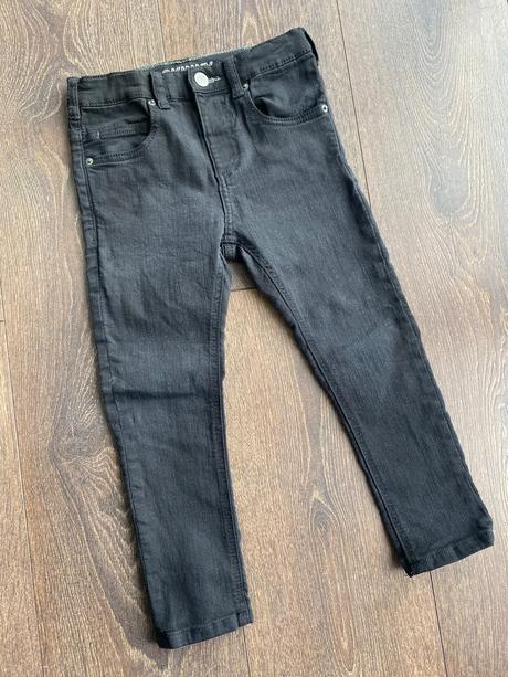 Čierne rifle zara, zara,104