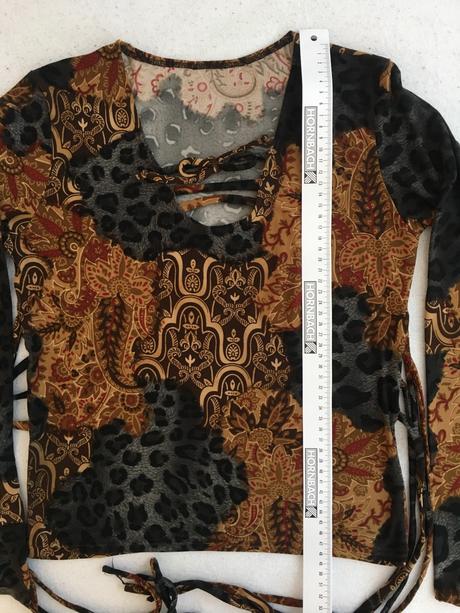 Elasticke tričko, s