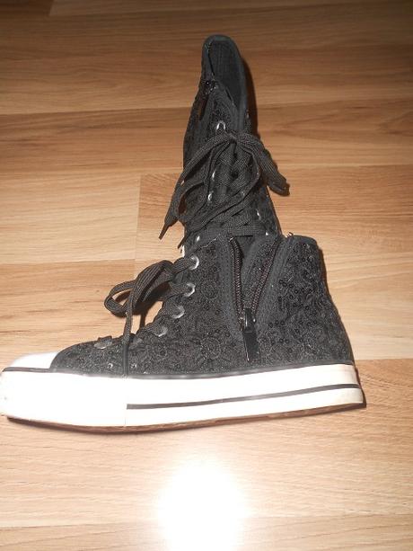 Dievčenské tenisky, 32