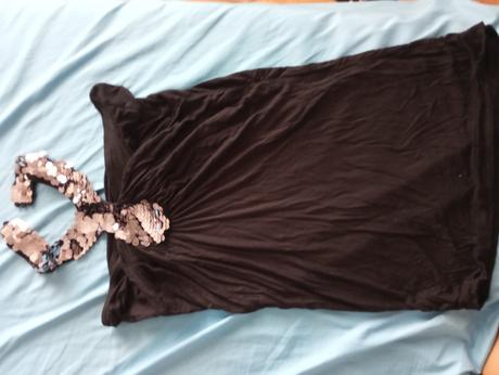 Tričko s flitrami  okolo krku, l