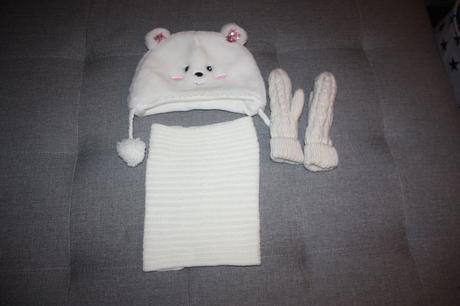 Čiapka,narkcnik a rukavice, pepco