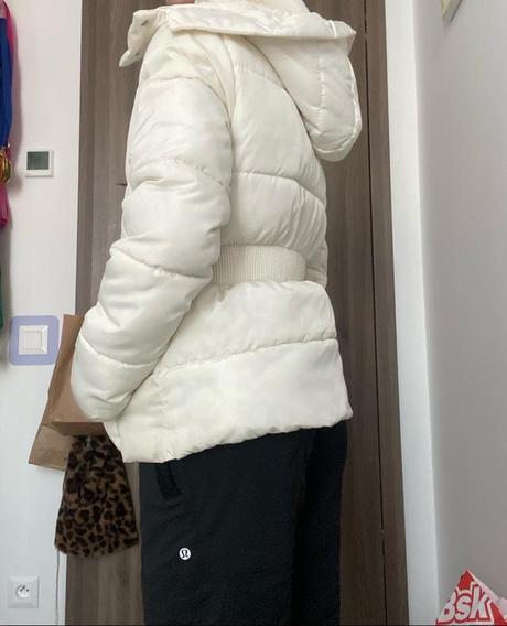 Krasna zimna bunda, reserved,36