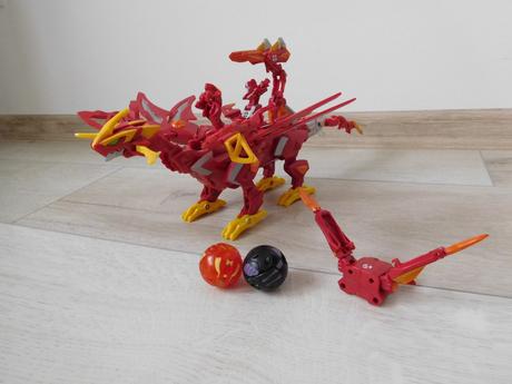 Bakugan drak červený-30 cm,, 