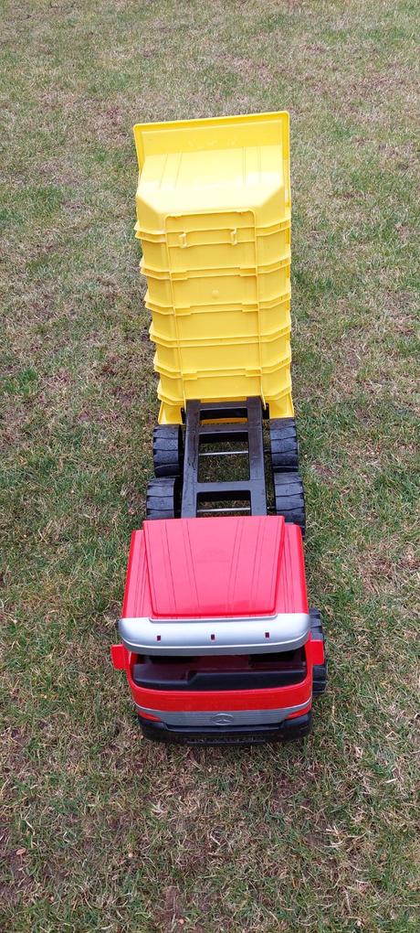 Nákladné auto lena,