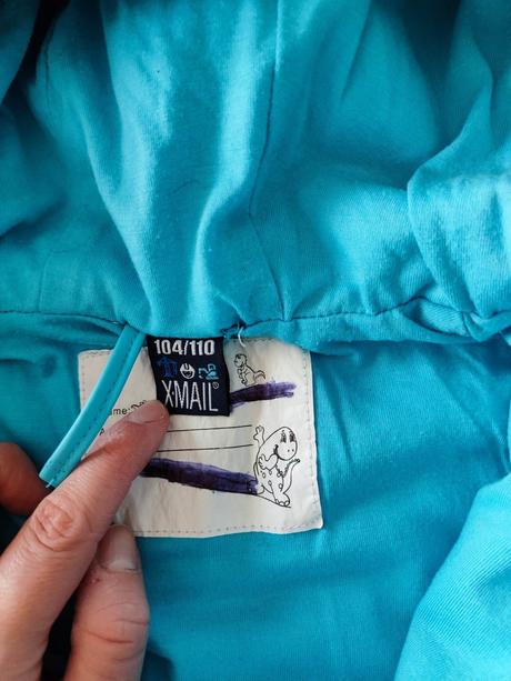 Bunda do dažďa, 104