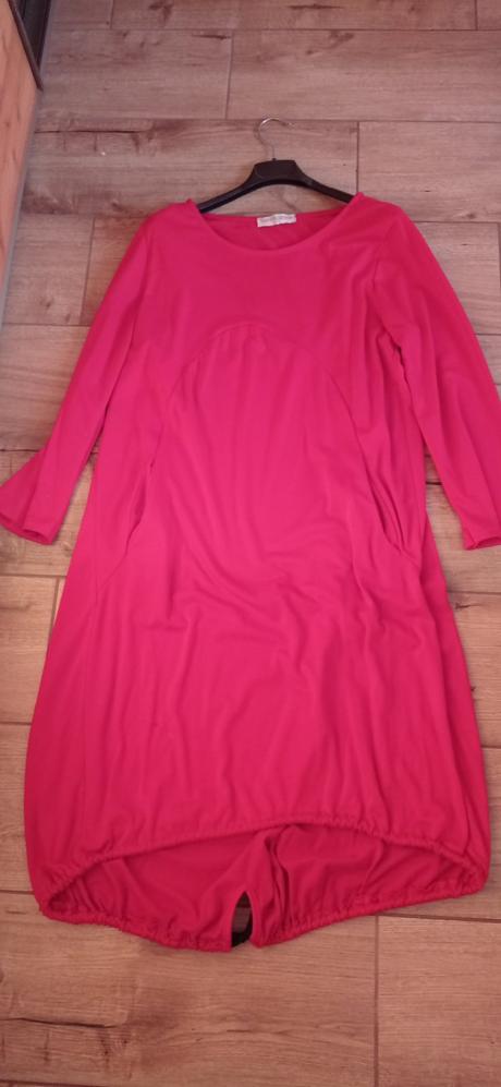 Červené šaty l, l