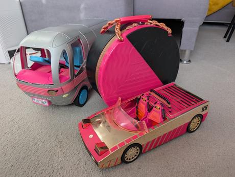 Lol karavan, auto, kufrík beauty salón,