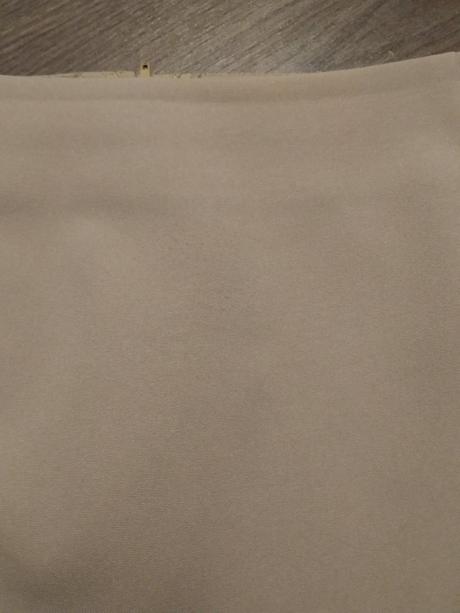 Kostýmová sukňa a nohavice, 36