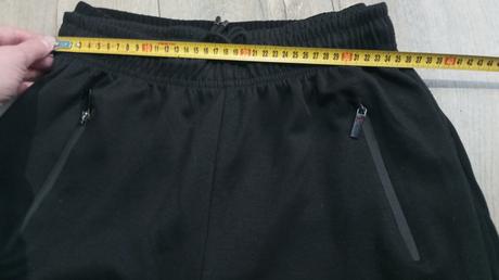 Čierne tepláky, druhé zdarma, 164