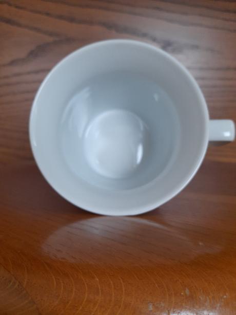 Šálka s motívom ovocia, 