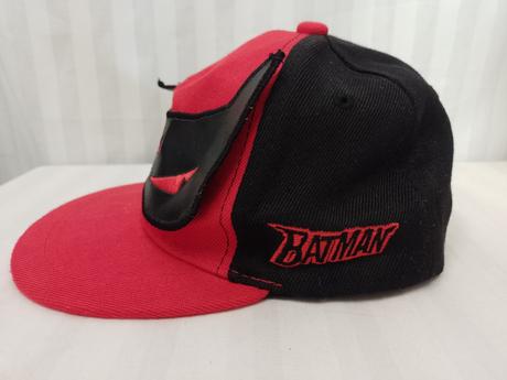 Červeno čierna šiltovka batman č. 508, 50-54 cm,