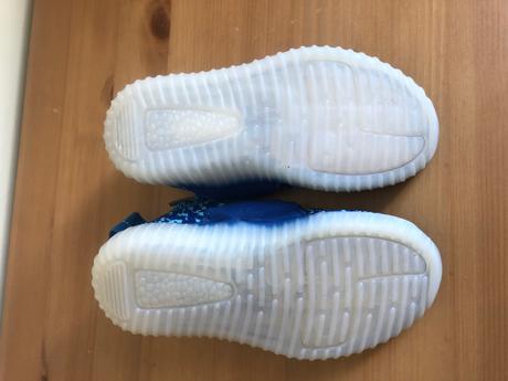 Svietiace topánky, 26