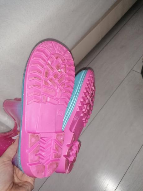 Gumáky jednorožec č. 32, 32