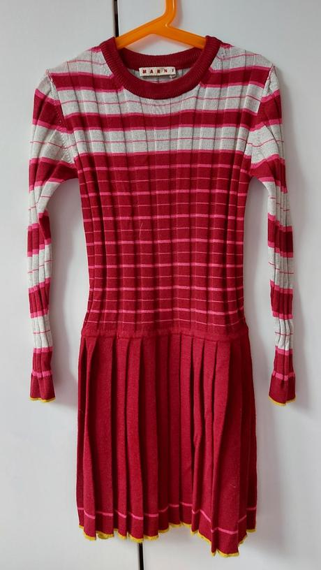 Nové nenosené saty, 134