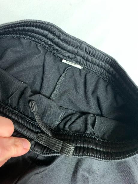 Tepláky, domyos,158