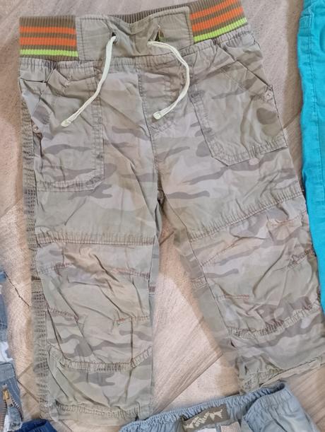 Rôzne nohavice, lupilu,92