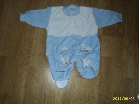 Modrá zamatová dupačka, nenosená, 68