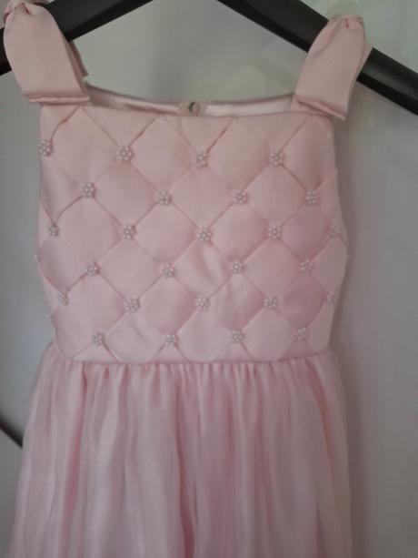 Cinderella šaty, 116