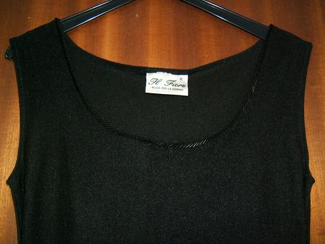 Čierne slávnostné šaty, 36