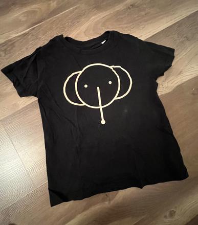 Lemur tričko sloník, 116