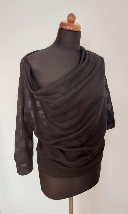 Top s netopierím rukávom, voľnejší strih, m