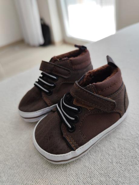 Novorodenecké topánočky, <17