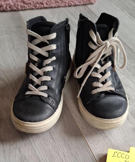 Ecco členkové, ecco,29