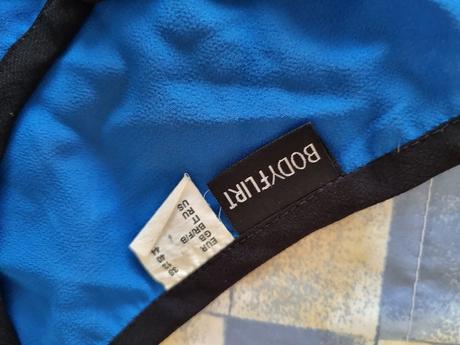 Modro-čierna padavá blúzka 38, 38