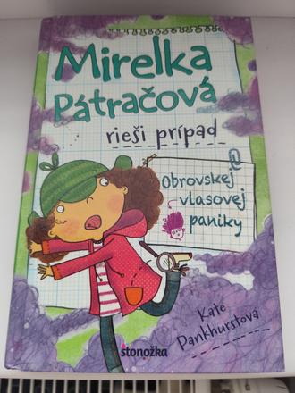 Mirelka pátračová rieši prípad,
