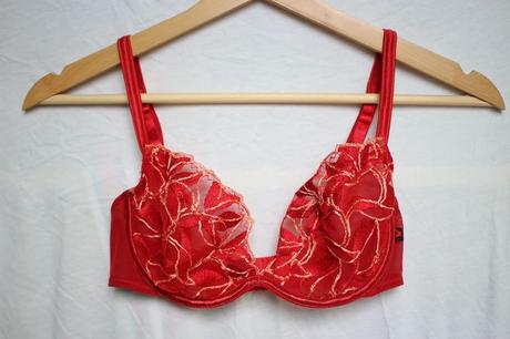 Dámska cute červená vyšívaná podprsenka y2k vintag, s
