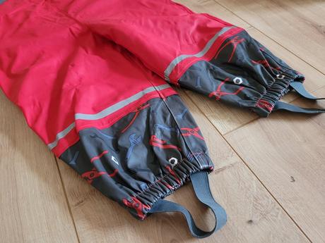 Nohavice do dažďa, lupilu,86