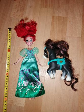 Merida babika s konikom,