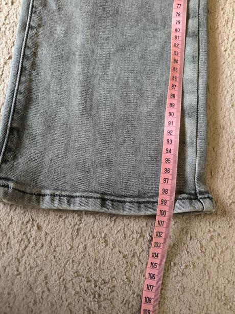 Mäkké pohodlné rifle, 158