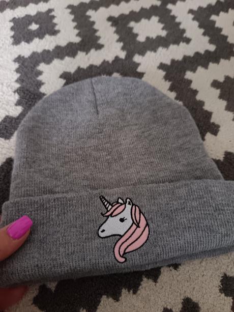 Trendy čiapka s jednorožcom,