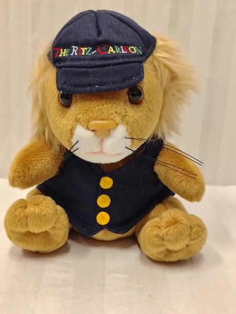 Zberateľský lev the ritz-carlton, maskot caroline, 