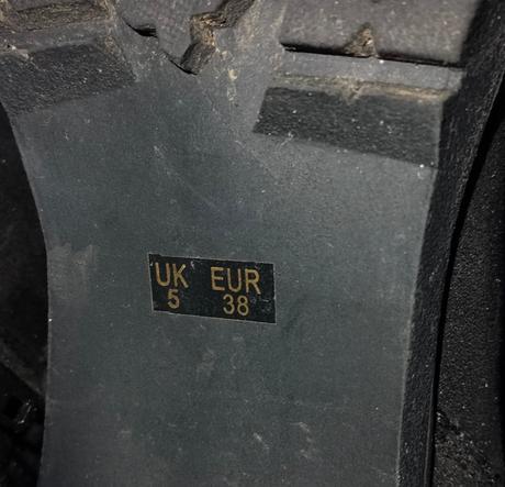 Čierne kotníkové čižmy, 38